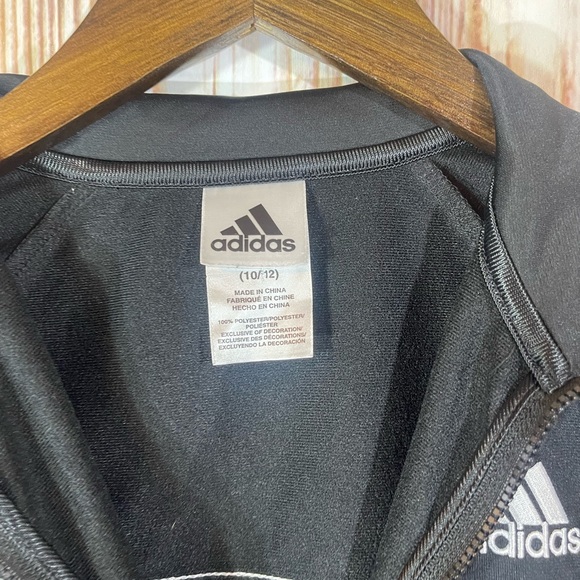 Adidas black logo zippered jacket great condition size medium 10/12 youth - Picture 3 of 4